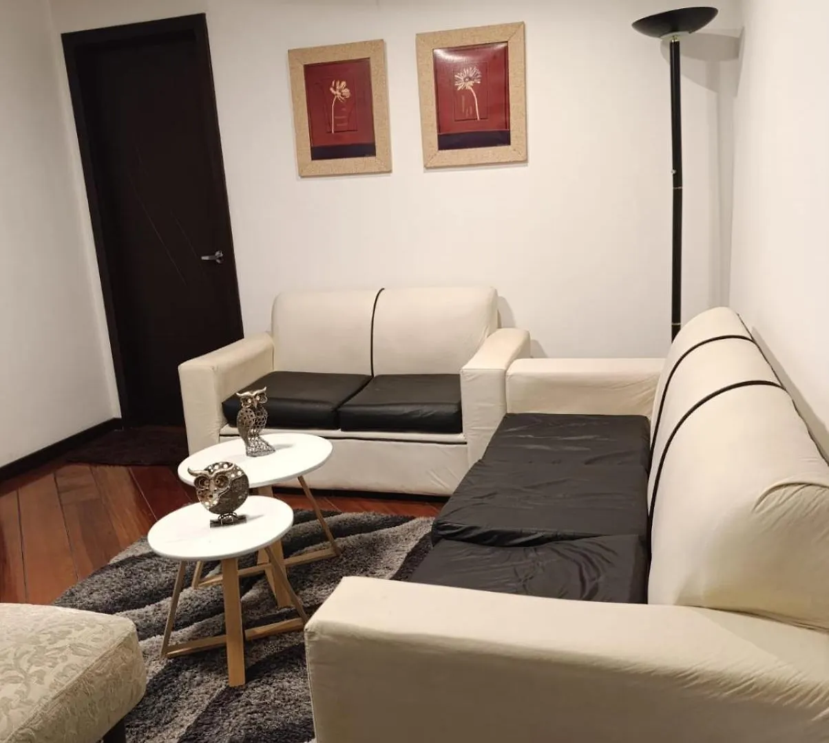 Suite Sector La Carolina Quito 0*,