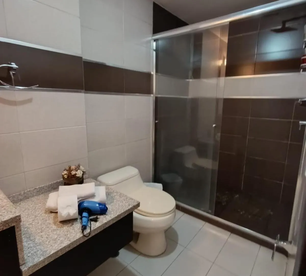Suite Sector La Carolina Quito 0*,  Ekvádor